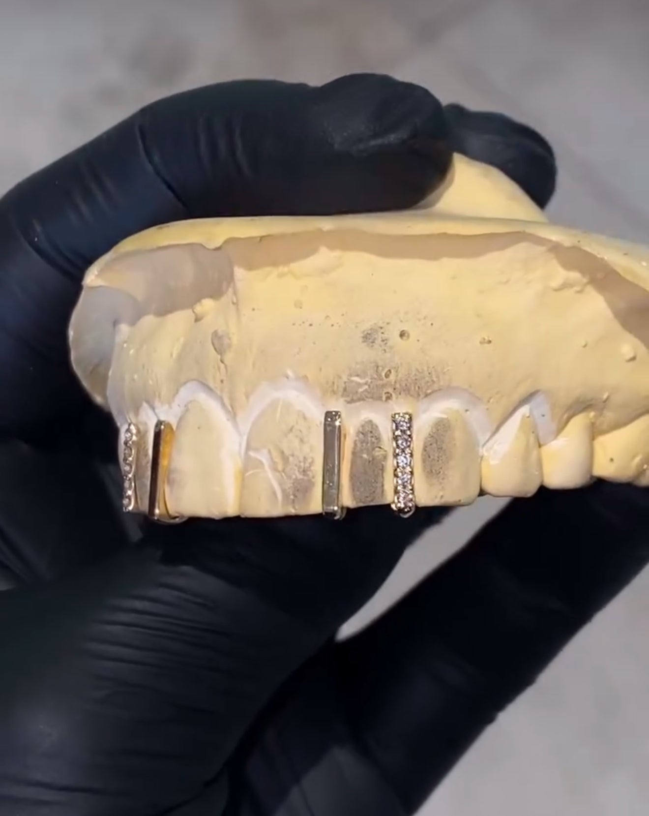 VVS Diamond Gap Filler - GLIDER JEWELS