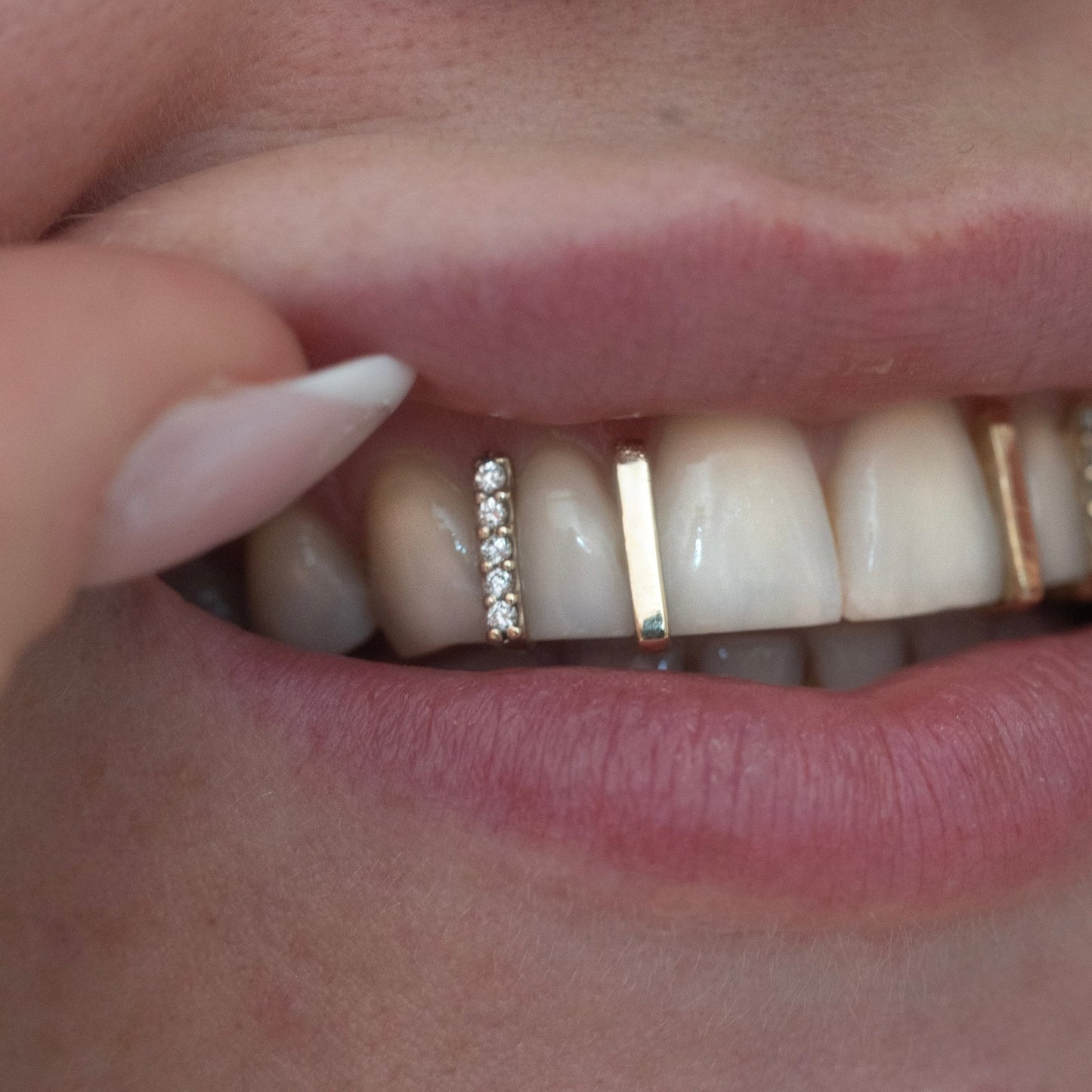 VVS Diamond Gap Filler - GLIDER JEWELS